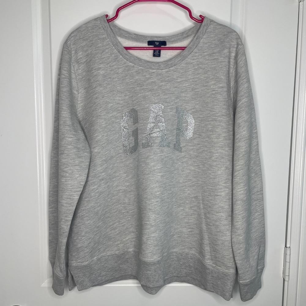 MOVING SALE❗️ GAP Logo Sweatshirt Women’s XXL